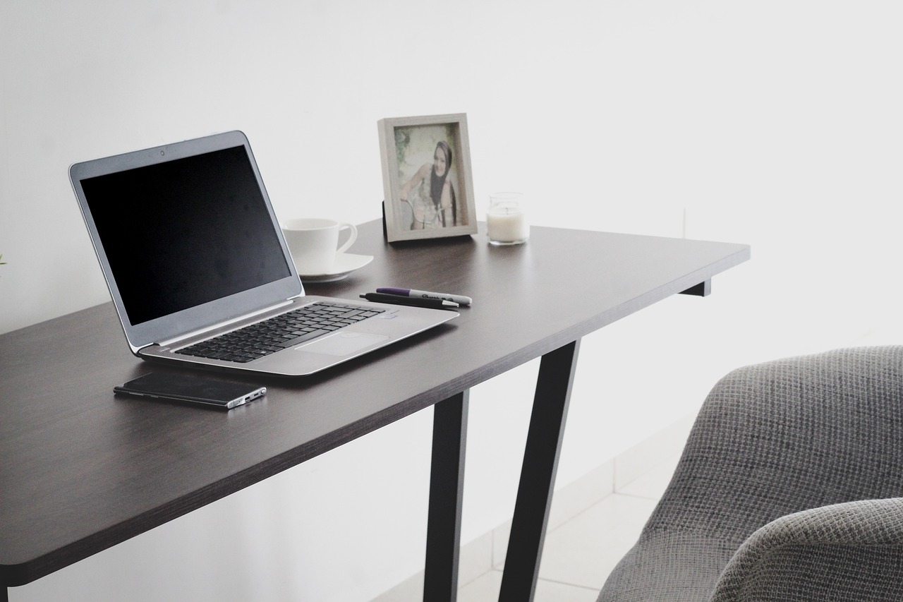 Remote and Hybrid Working: Setting Up Phone Systems for Distributed Teams